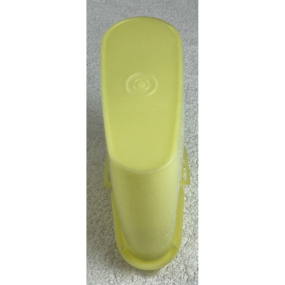 Tupperware vintage 587
